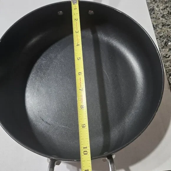 All-Clad HA1 Expert 4-Qt/3.8L Nonstick Sauté Pan - Induction & Oven Safe - Black - Picture 10 of 12